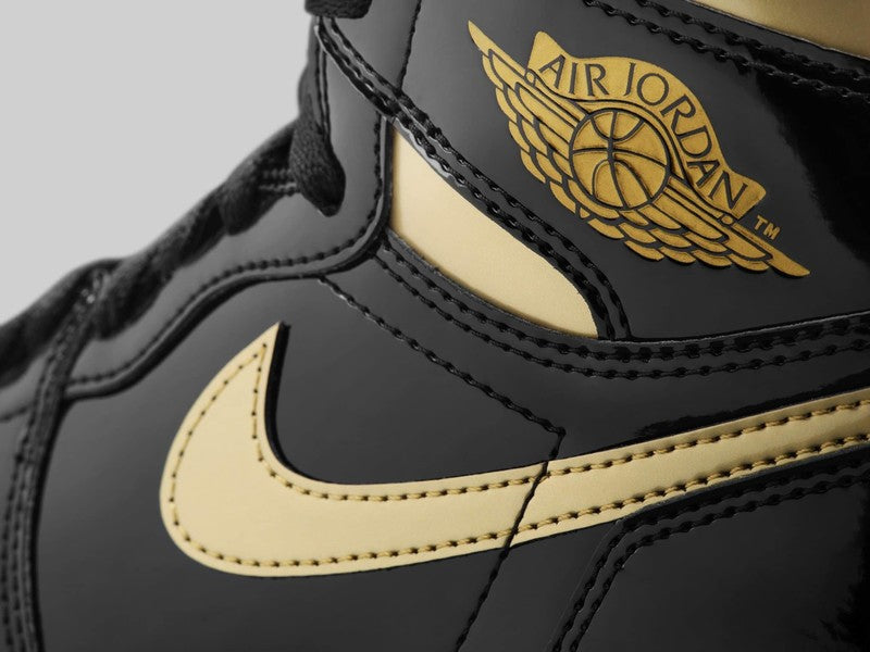 Air Jordan Retro 1 High OG "Black Metallic Gold" 'Black/Metallic Gold-Black'