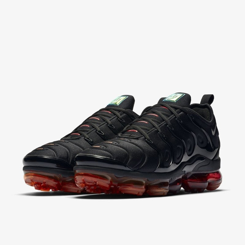 Nike Air Vapormax Plus "Magma" 'Black/Volt Smoke Grey'