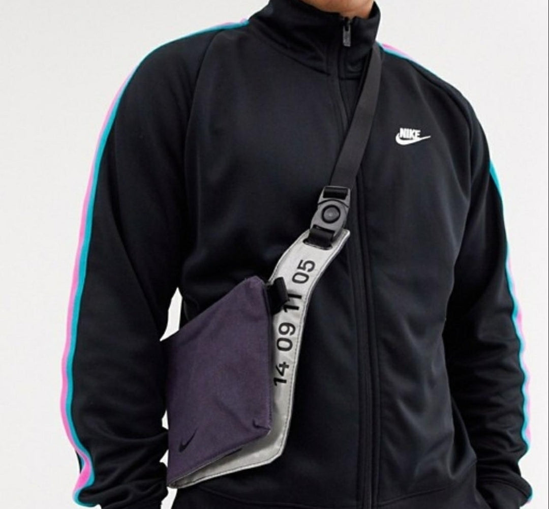 Nike Breathe Pro Cross-Body Bag 'Gridiron/Silver-Black'