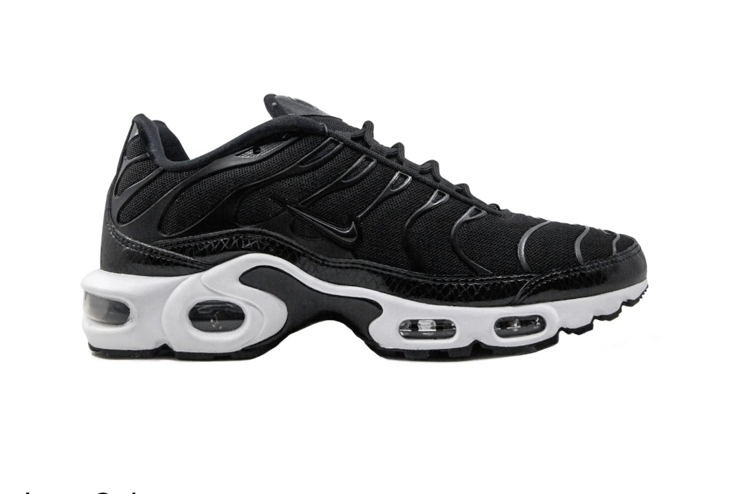 Wmns Nike Air Max Plus SE 'Black Snakeskin White'