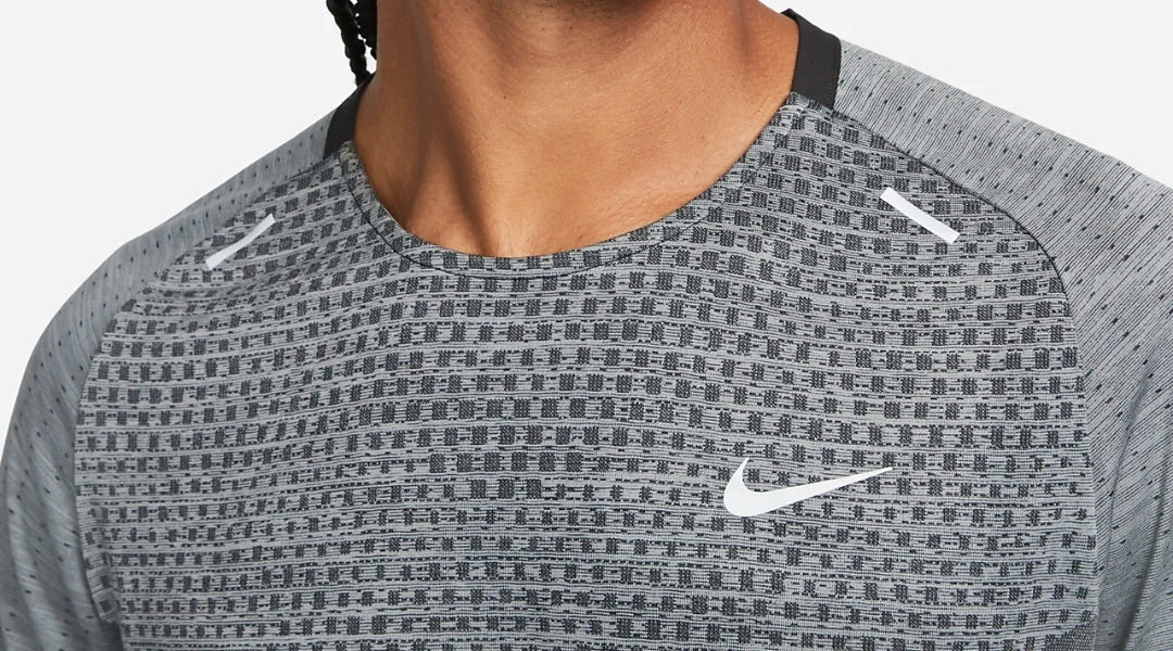 Nike Tech Knit Dri-Fit ADV Short-Sleeve Running Top 'Black/Smoke Grey'