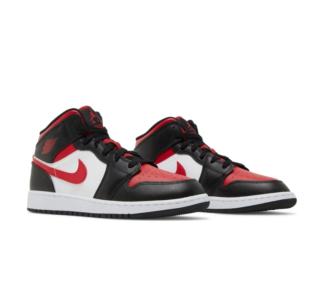 Air Jordan 1 Mid (GS) "Bred Toe" 'Black/Fire Red-White'