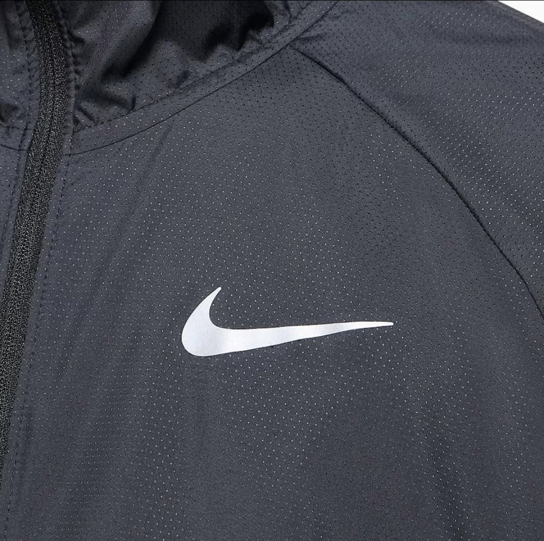 Nike Essential Windrunner Running Jacket 'Black/Reflective Silver'